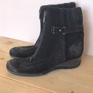 Aquatalia black leather front zip wedge boots booties size 10